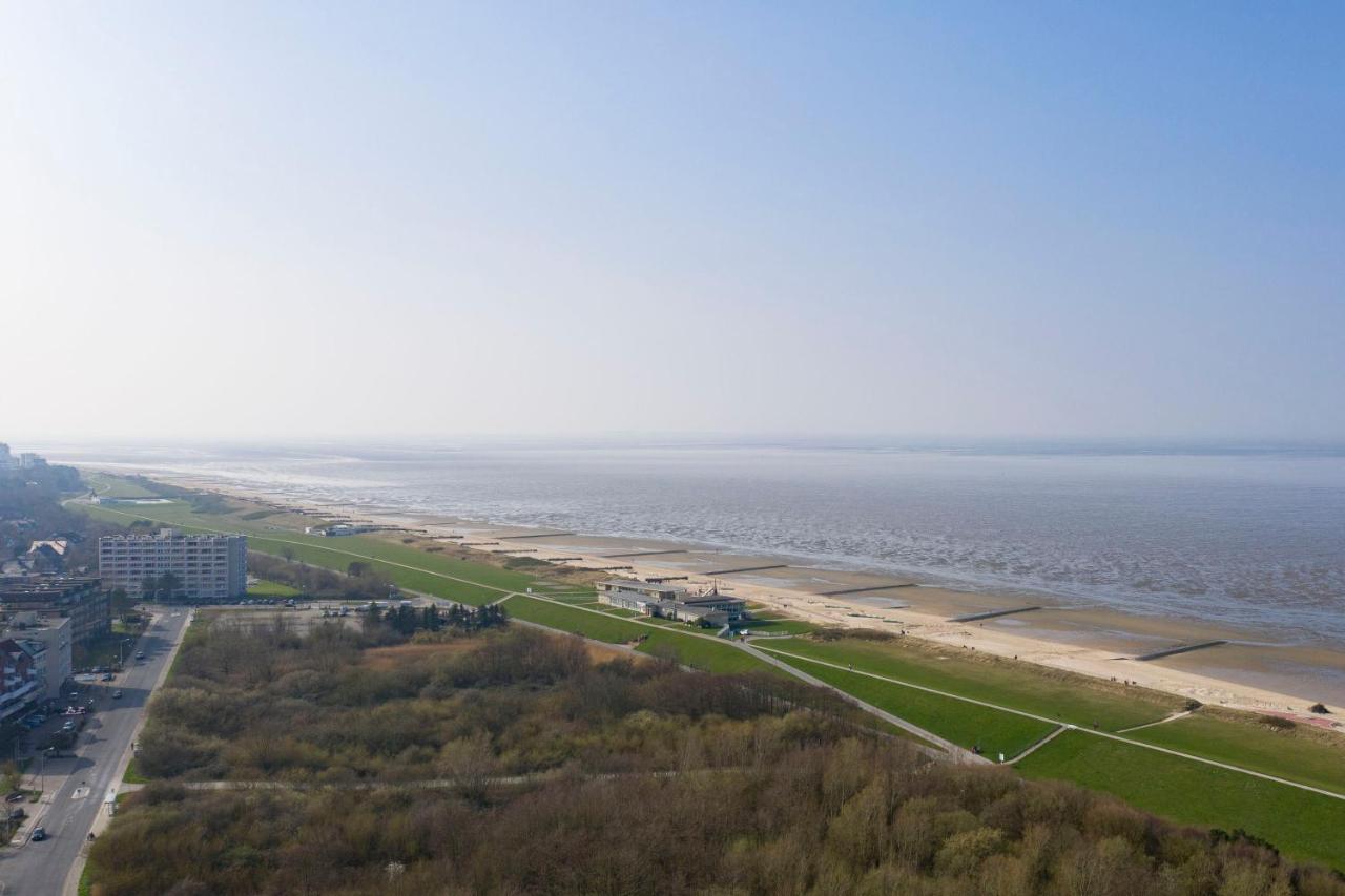 Trafalgar 127 Cuxhaven Bagian luar foto